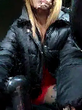 YOOUR_EVAA live sex cam