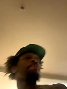 thefreakscomeoutatnight live sex cam