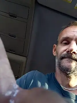 Hungwell1515 live sex cam