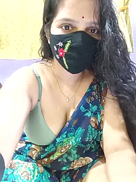 Rising_Smiler live sex cam