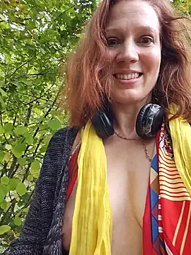 Exhibitionsplit live sex cam