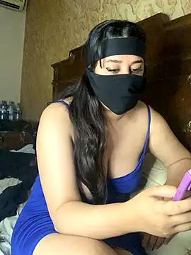 Rozzaa live sex cam