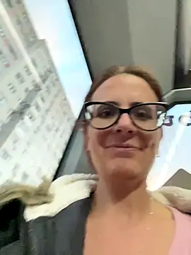 NataKitten live sex cam