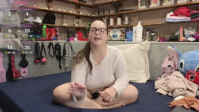 Kimberly-Caprice live sex cam