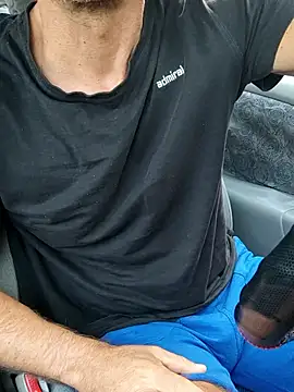 GreekGuyOutdoors live sex cam