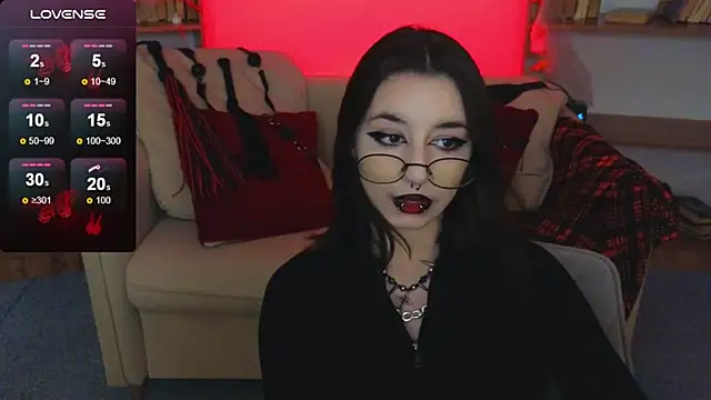 Mistress__Marcelline's cam snapshot