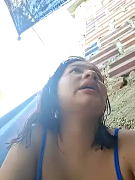 hot-mom22 live sex cam