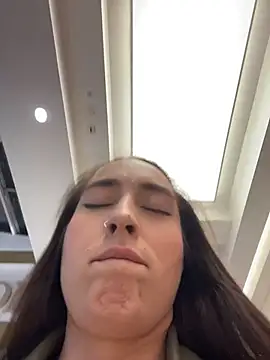 Holly_Play live sex cam