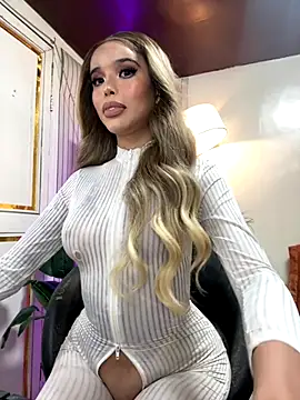 Sandra__HornBall live sex cam