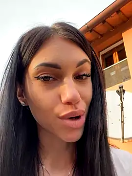 ilariea_girl live sex cam