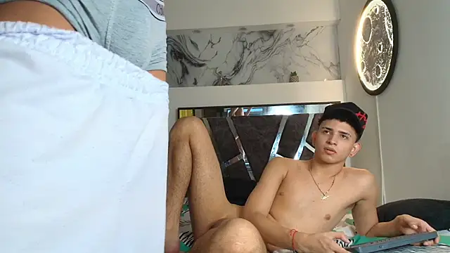 KING_OFF_BOYS live sex cam