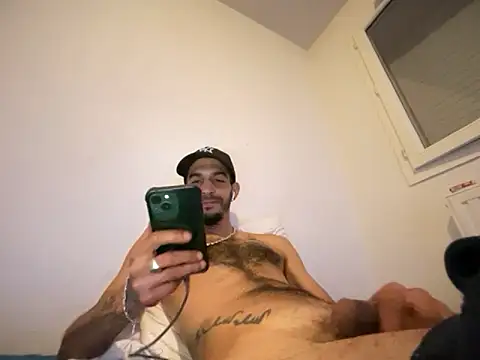 Rebeu313 live sex cam