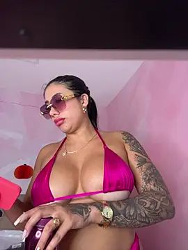 kiim_taaylor live sex cam