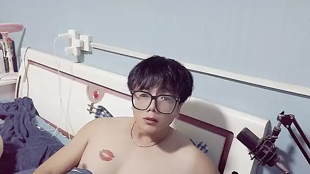 handsome1069 live sex cam