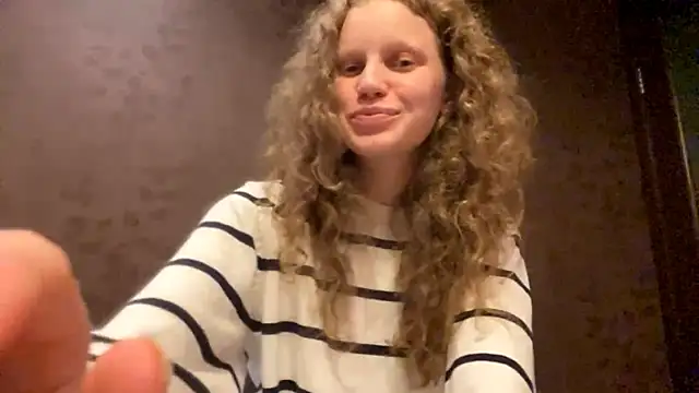GlyndaCaver live sex cam