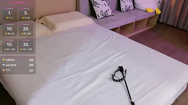 Lucky-baby live sex cam