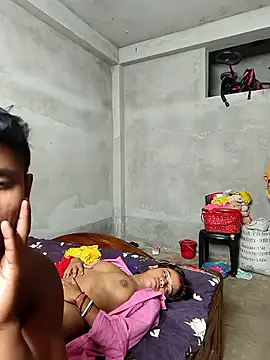 naughty-bou1 live sex cam