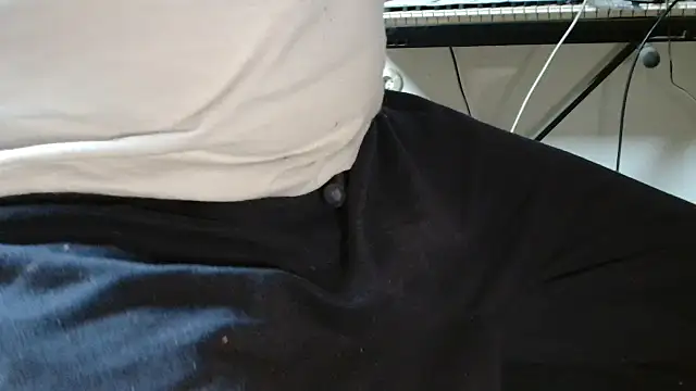 blow2gold live sex cam
