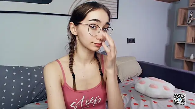 PollyBeev live sex cam
