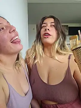 Enyeld_ruru live sex cam