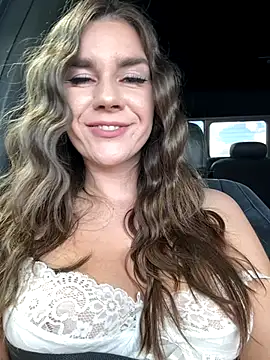 MaggyMayI live sex cam