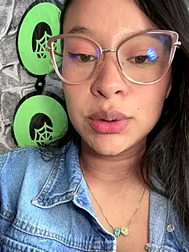 Liulee2 live sex cam