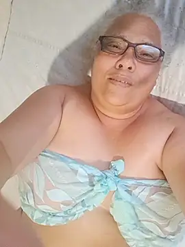 Curvyboody's web cam