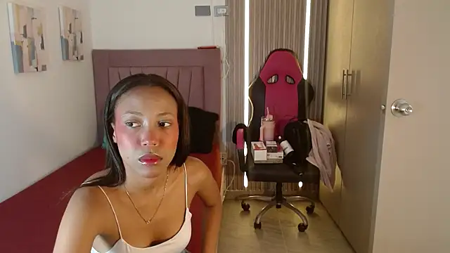 Mia_Duarte1's web cam