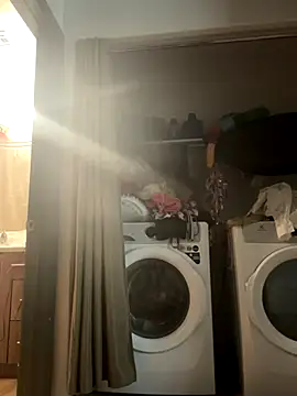 SexyB214's web cam