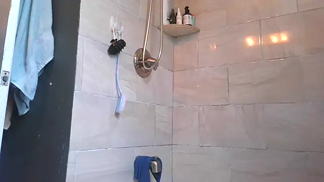 Yumiepussyy live sex cam