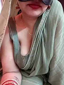 kaamuk_shweta live sex cam