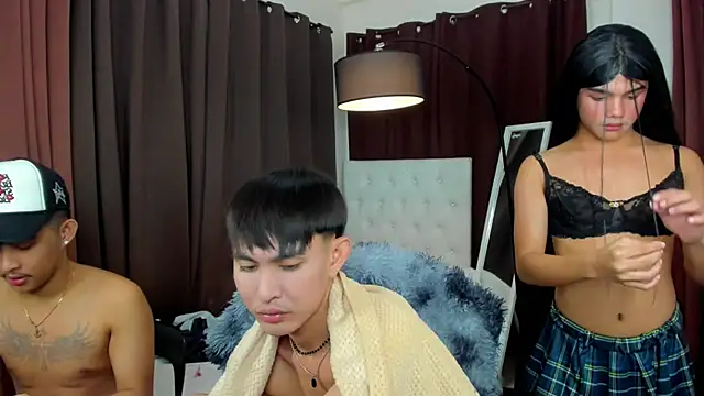 XloverXsiantwink live sex cam