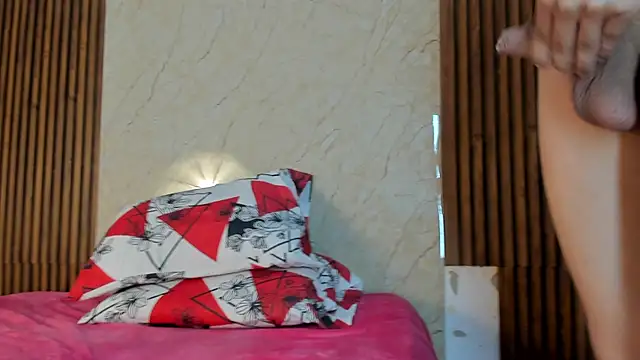 king_lovely_hornyy live sex cam