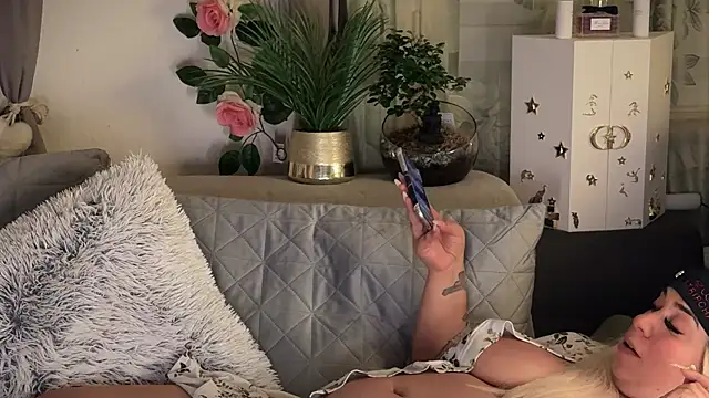 Monageil's web cam