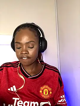 LuciousLips96 live sex cam