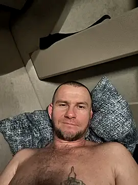 RoadDaddyXL live sex cam