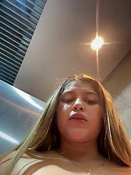 lunablossom_ live sex cam
