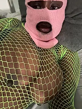 bustyblackebony's web cam