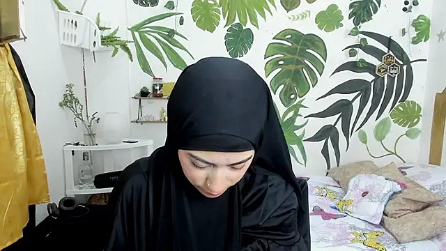 chaymae_nah_'s web cam
