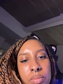 Your_Paris live sex cam