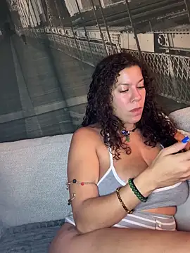 Bigbuttbrooklynn live sex cam