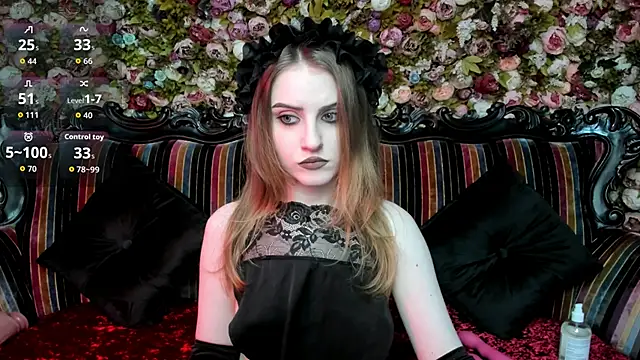 EllieMori's web cam