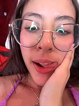 Juanita-Diaz live sex cam