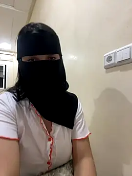 Rasha-arabic live sex cam