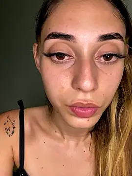 loirinhaaa live sex cam