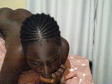 ara_bella's web cam