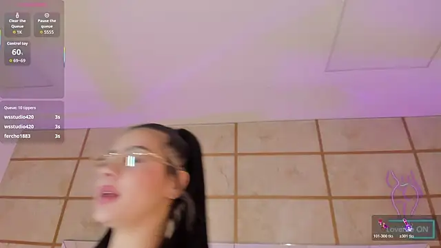 SamanthaClay live sex cam