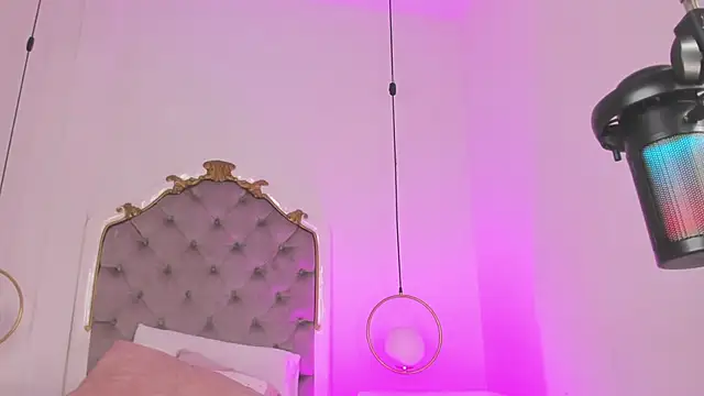 Pushaina__ live sex cam