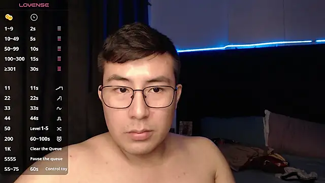andrewmhilton_'s cam snapshot