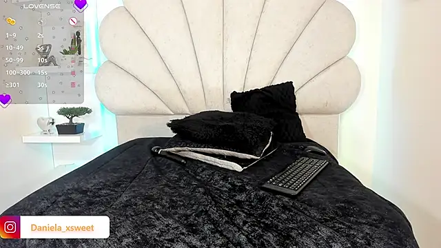 Danielaangelina live sex cam